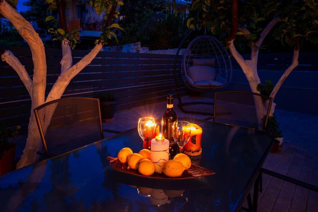 Lemon Garden Stylish Private Apartment Kalamata Bagian luar foto