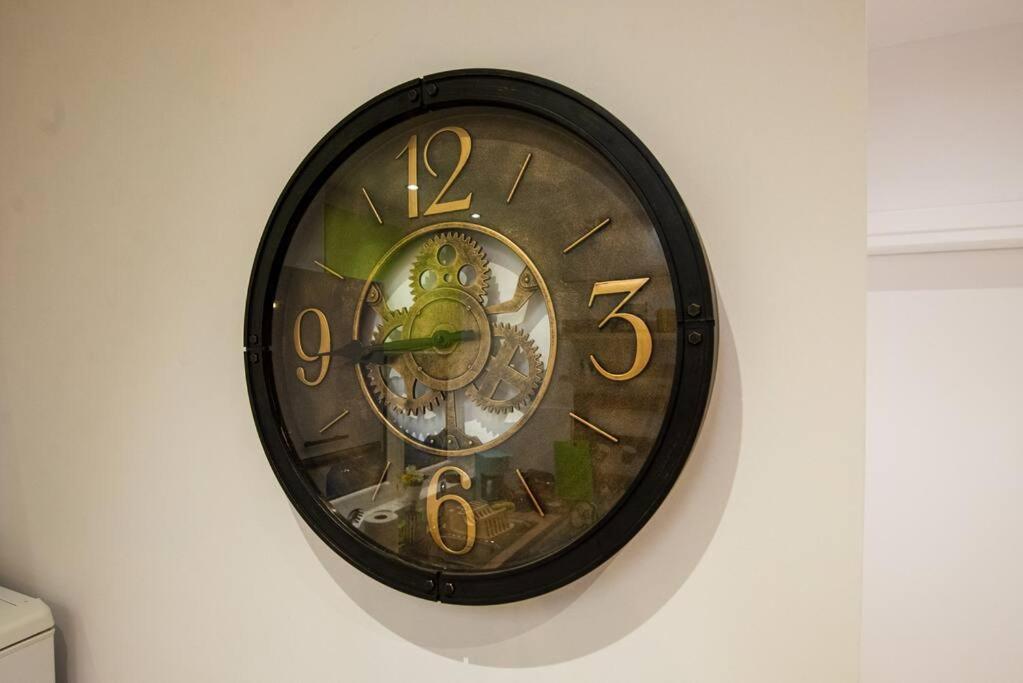 Lemon Garden Stylish Private Apartment Kalamata Bagian luar foto