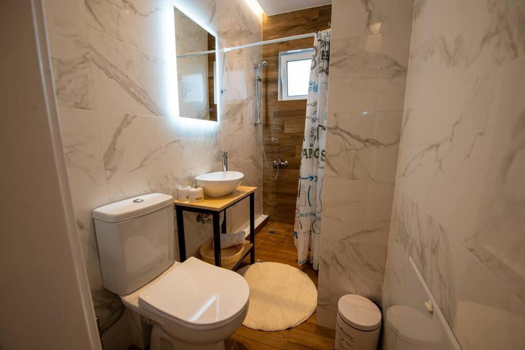 Lemon Garden Stylish Private Apartment Kalamata Bagian luar foto