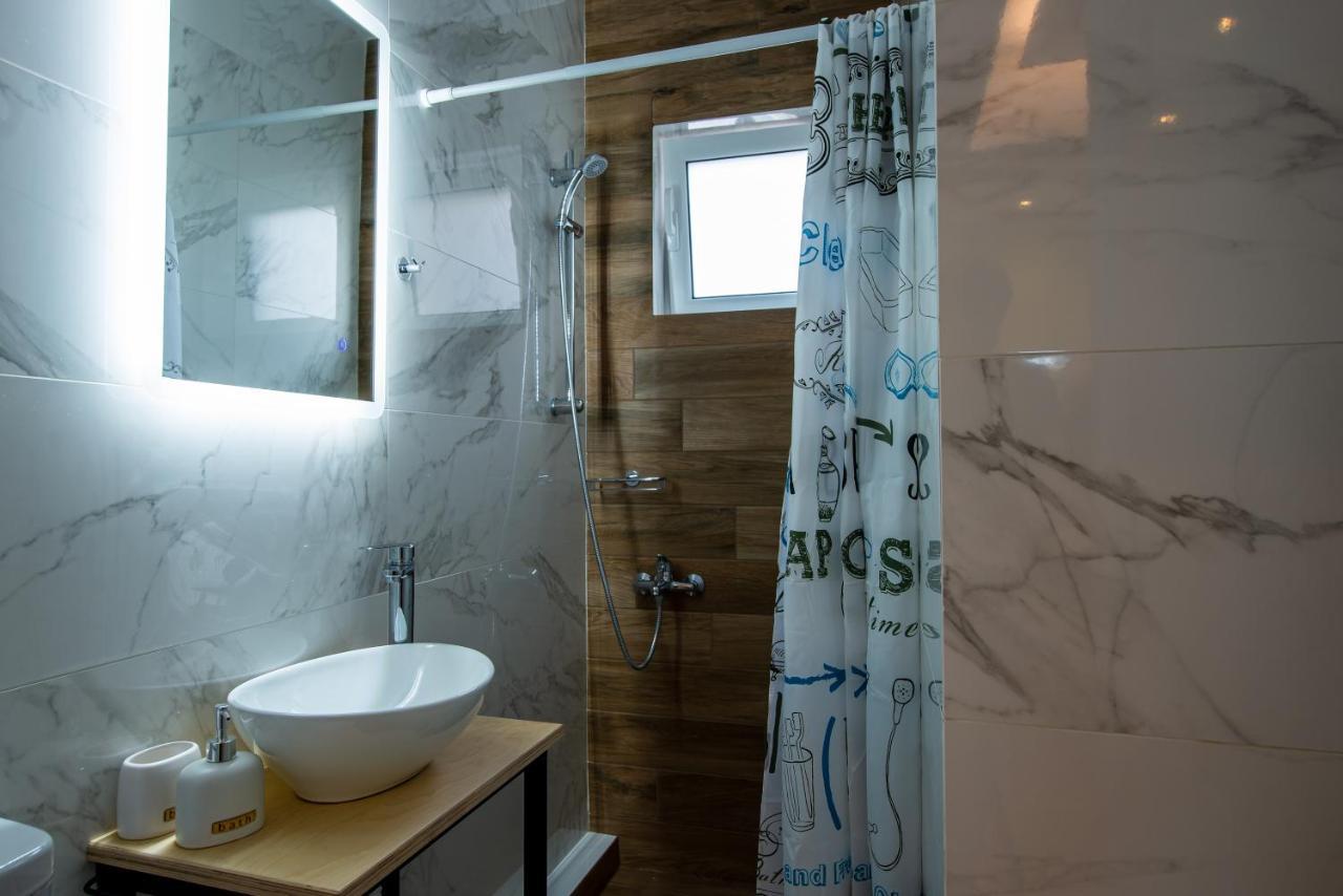 Lemon Garden Stylish Private Apartment Kalamata Bagian luar foto