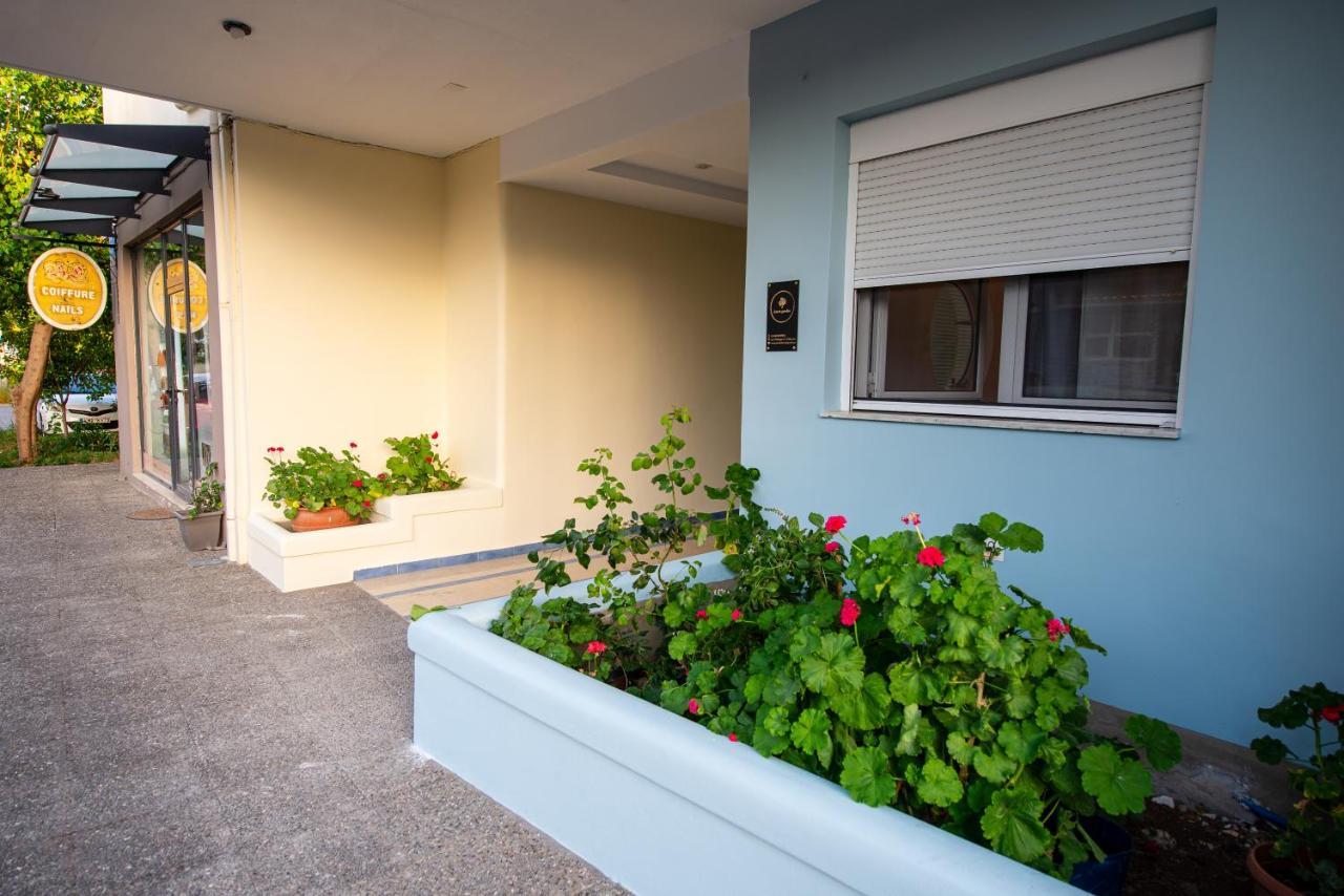 Lemon Garden Stylish Private Apartment Kalamata Bagian luar foto